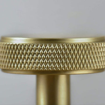 knurled brass knob