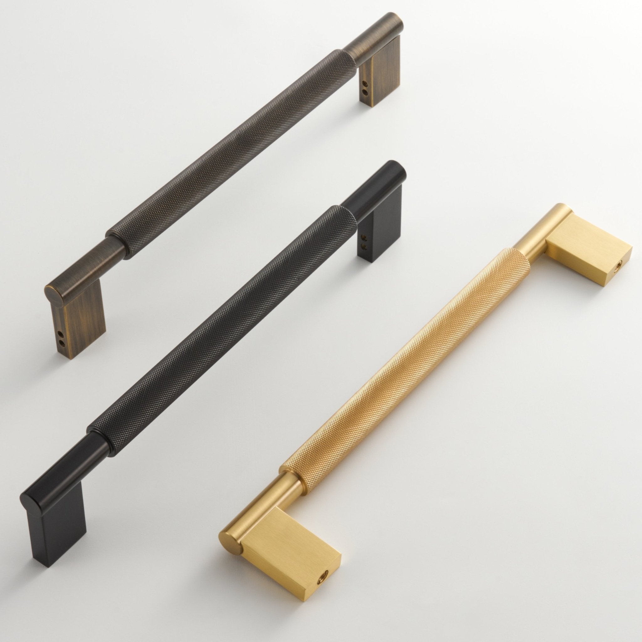 LEVVA Pull Door Handle - meraki.