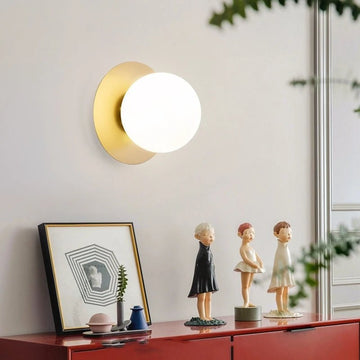 LUNA Brass Wall Light - meraki.