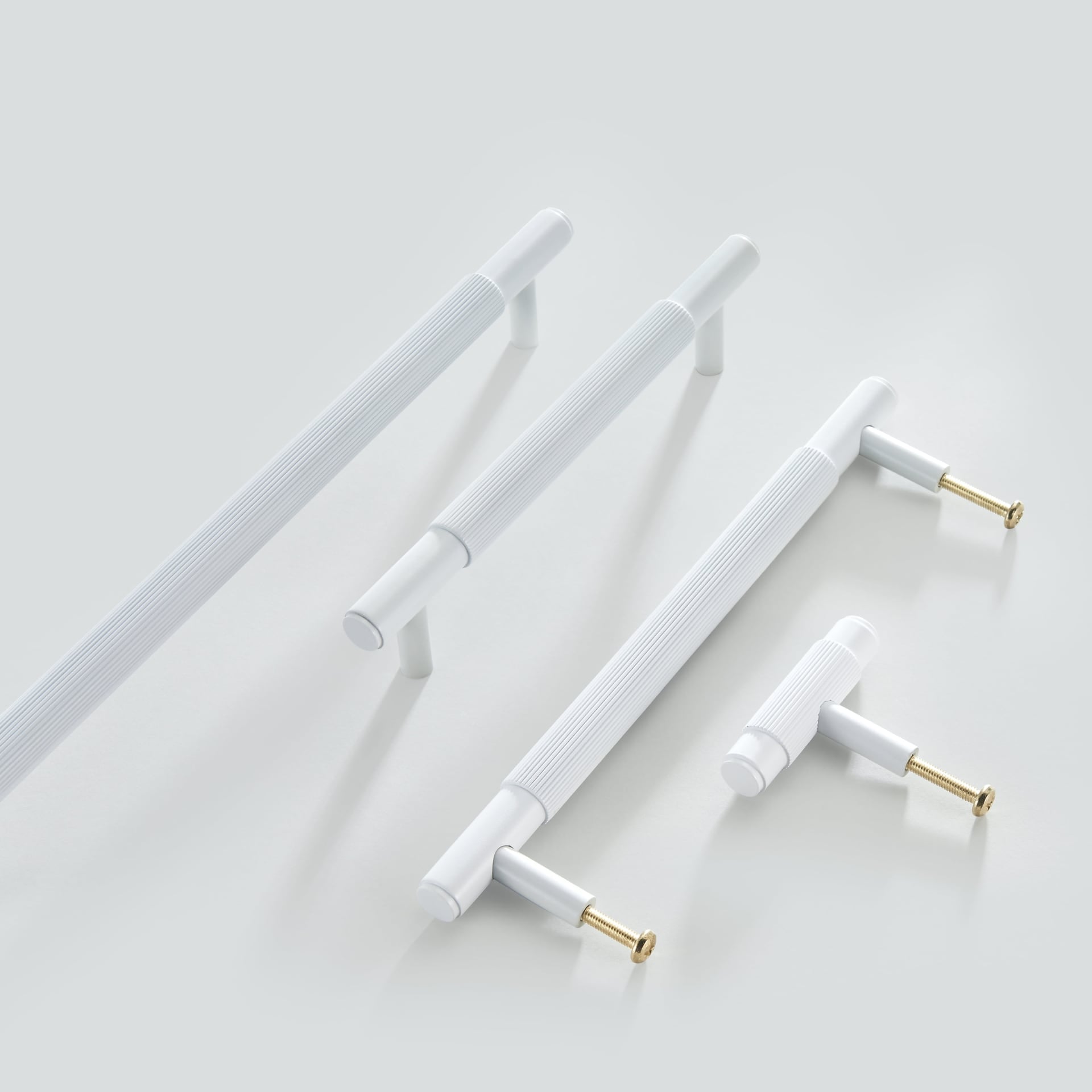 meraki. Renew - GOTHAM Solid Brass T - Bars - meraki.