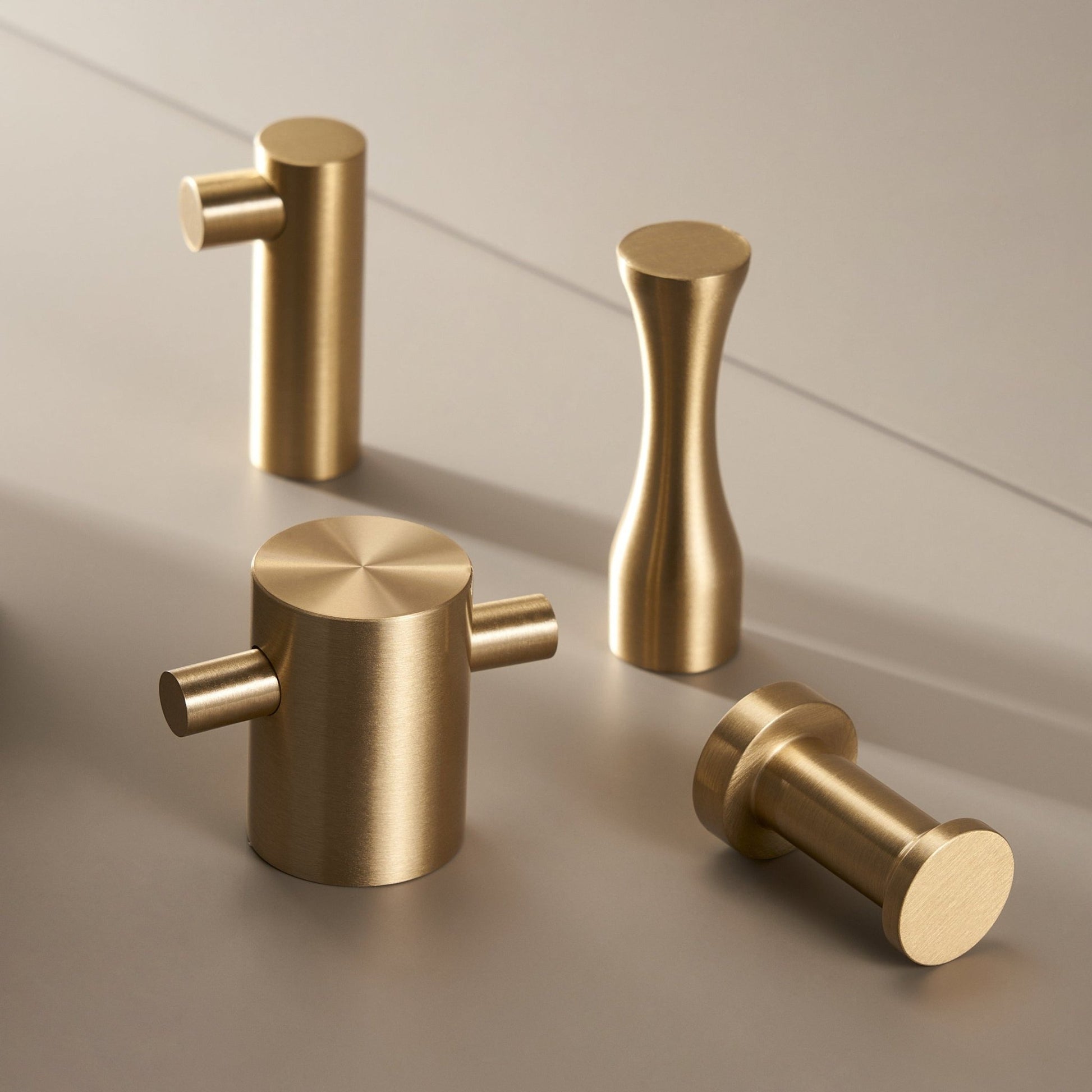 MODULA Brass Wall Hooks - meraki.