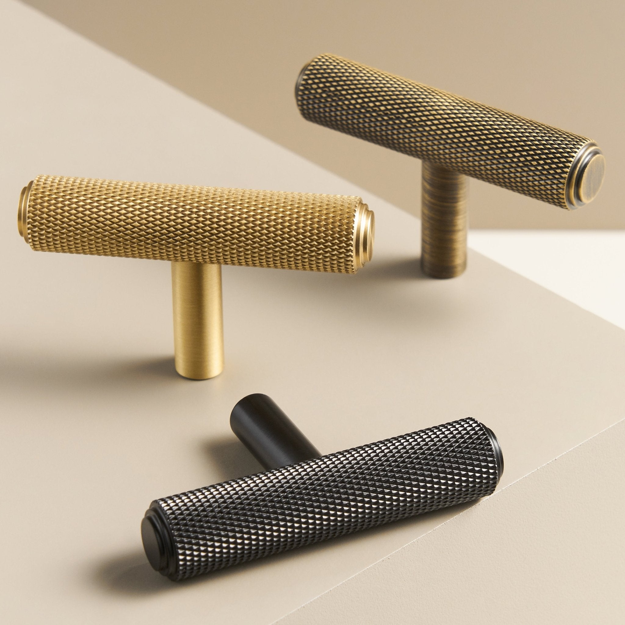 PLAKA Solid Brass Knurled T-bars - meraki.