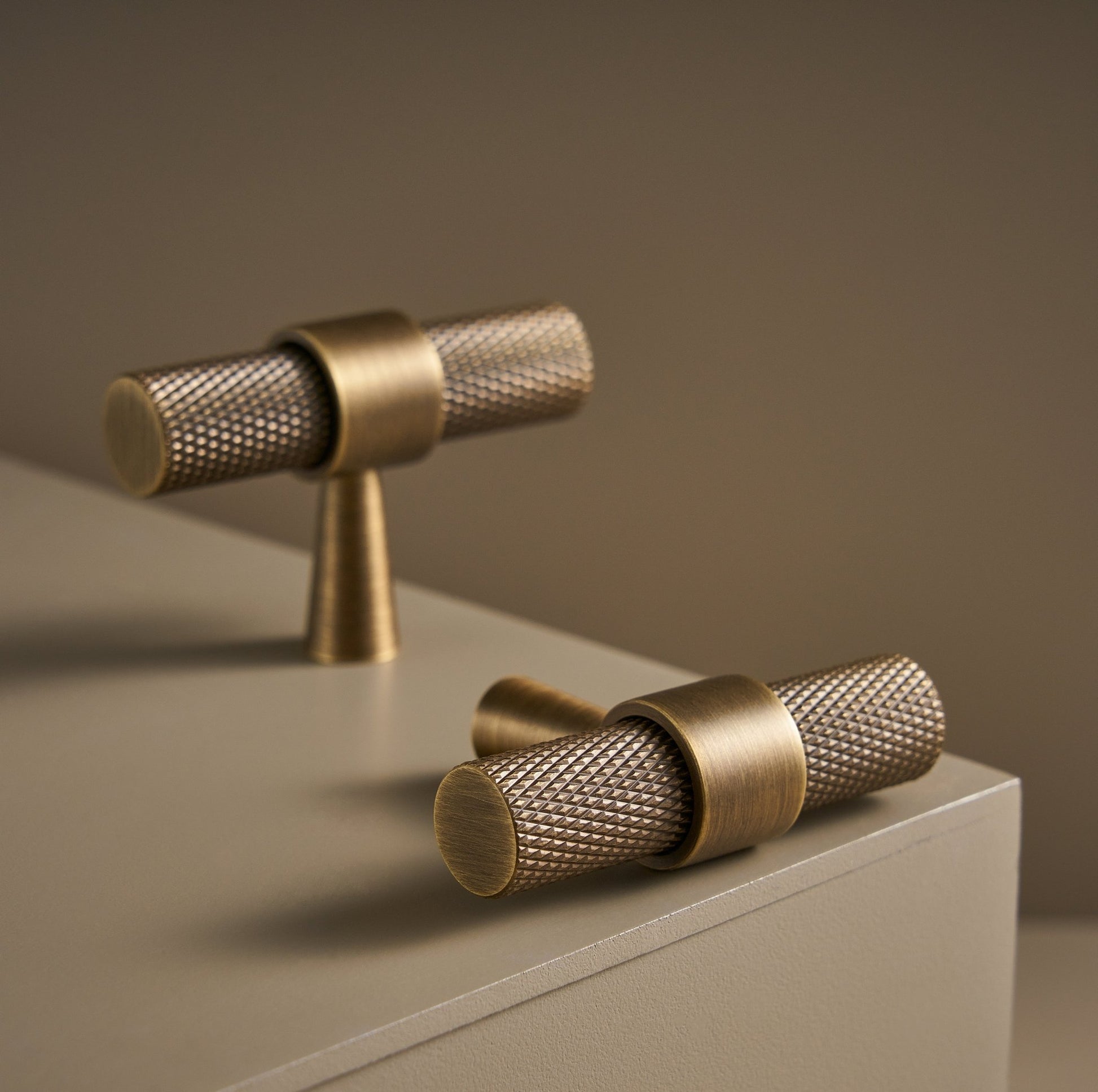 VENTO Solid Brass T - Bars - meraki.