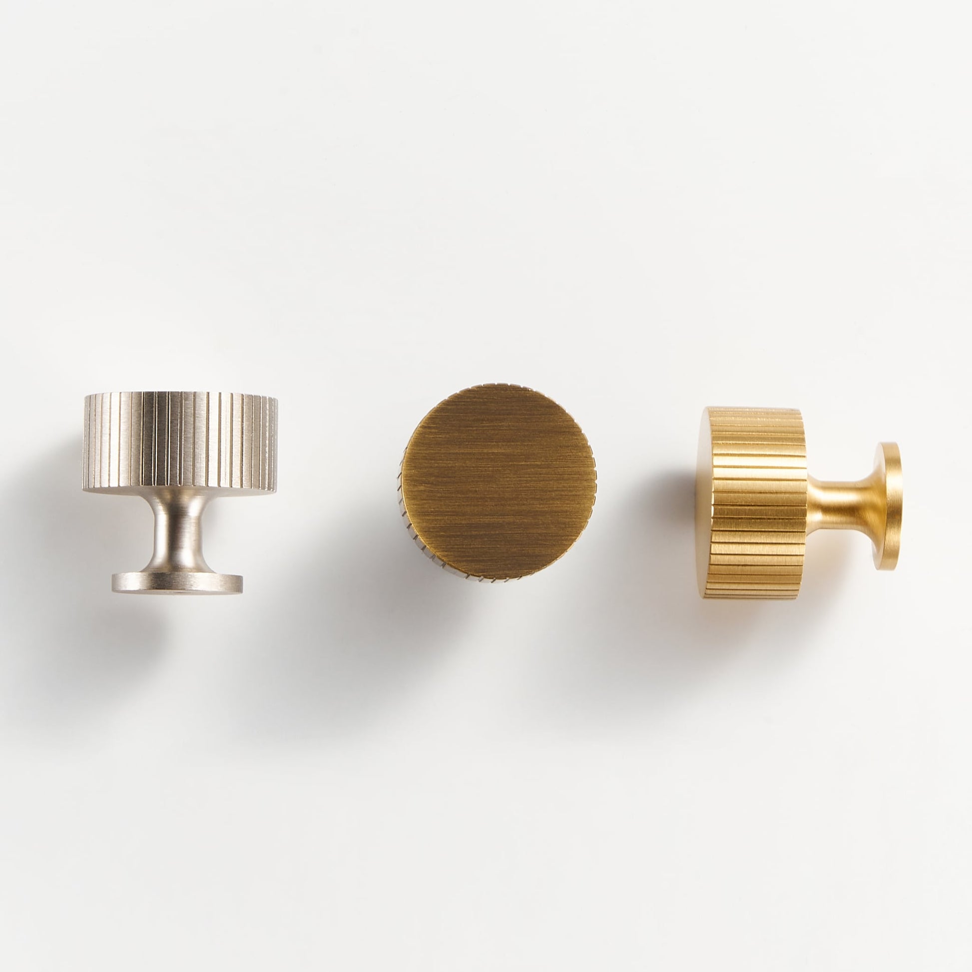 MANHATTAN Knurled Brass Knobs – Handle Craft