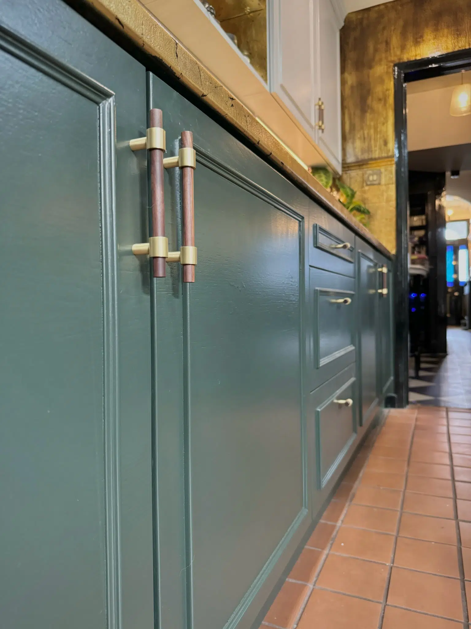 CIRCA Handles Featured in Bland Design's Stunning Kitchen Transformation 2 Close-up of CIRCA handles on blue cabinetry