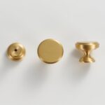 Pomos de latón macizo LAUTUS