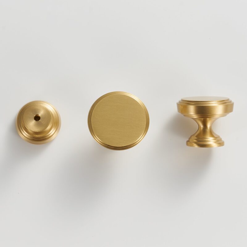 Pomos de latón macizo LAUTUS