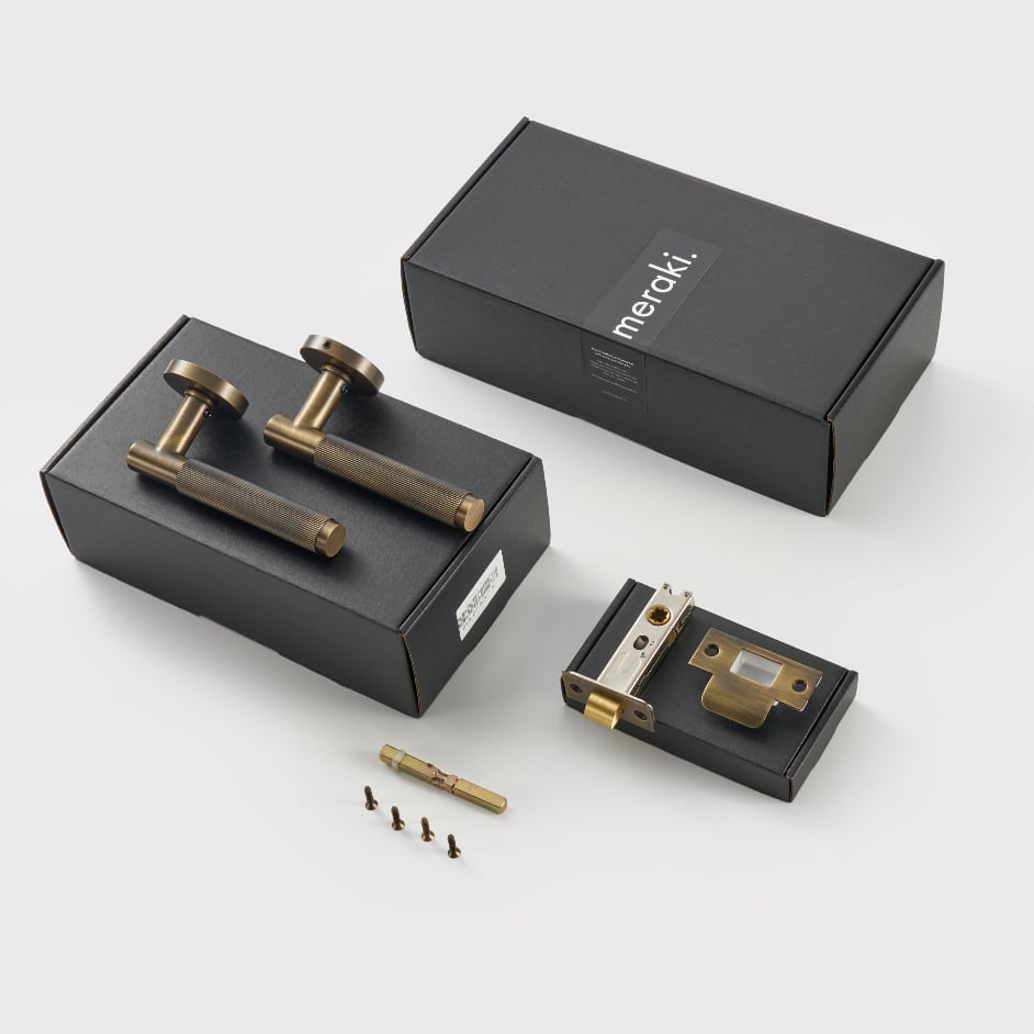 Quincaillerie et luminaires en laiton massif fabriqués à la main. 13 MERAKI A52-03 2