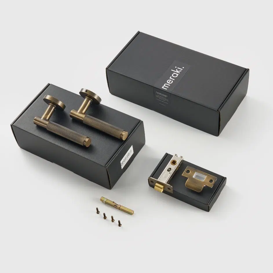 Handcrafted solid brass hardware and lighting. 13 MERAKI A52-03 2