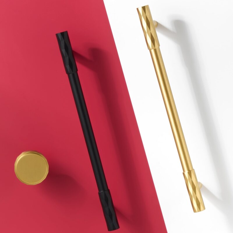 ADAMAS Griffe aus massivem Messing