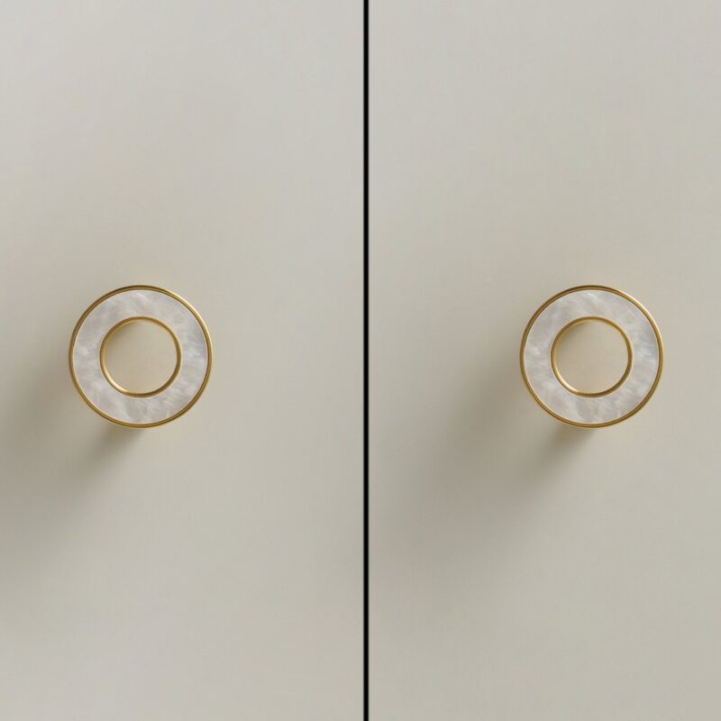 Tirador ALBA de latón macizo y acrílico