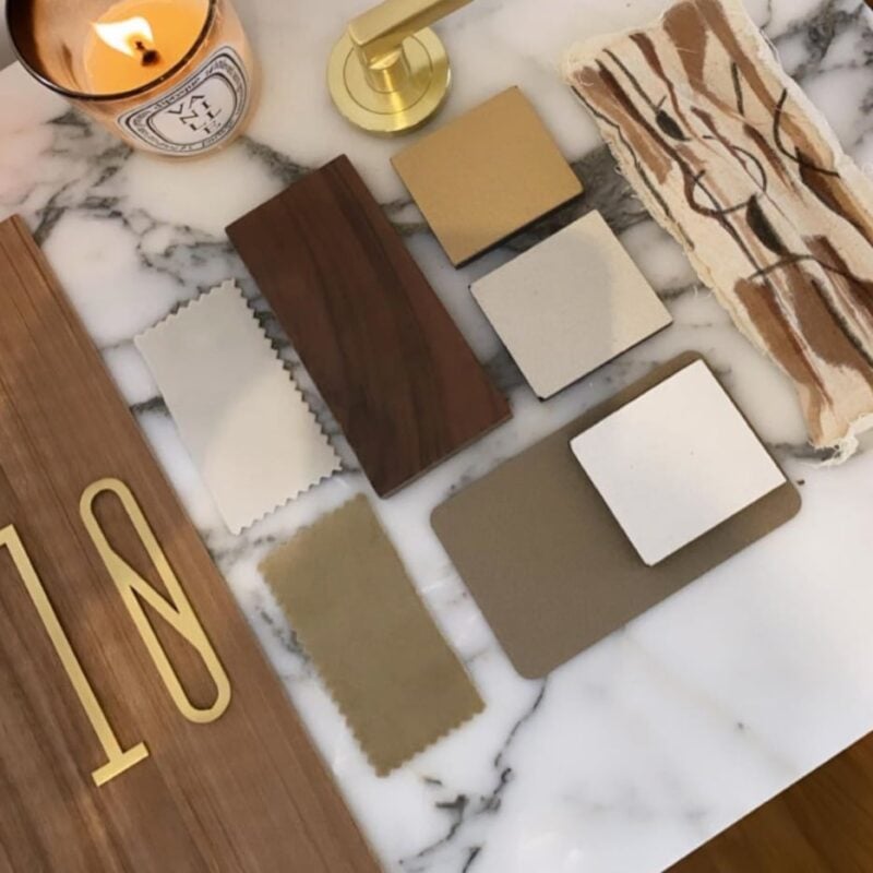 AMYTHUS Lettere in ottone massiccio satinato