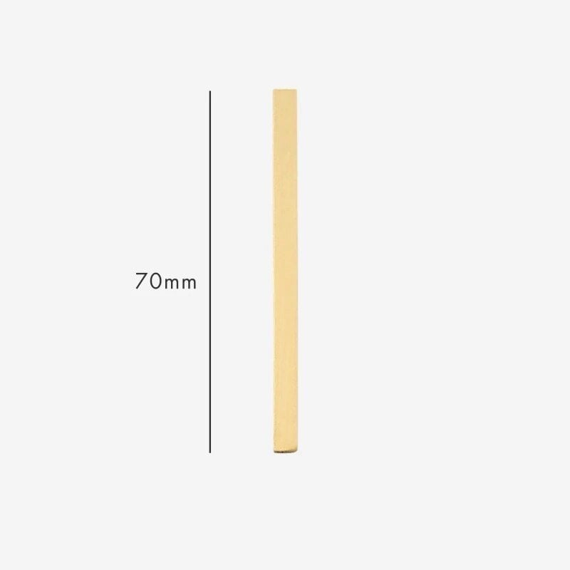 AMYTHUS Lettere in ottone massiccio satinato