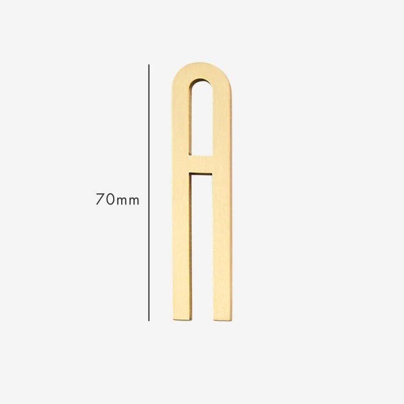 AMYTHUS Lettere in ottone massiccio satinato