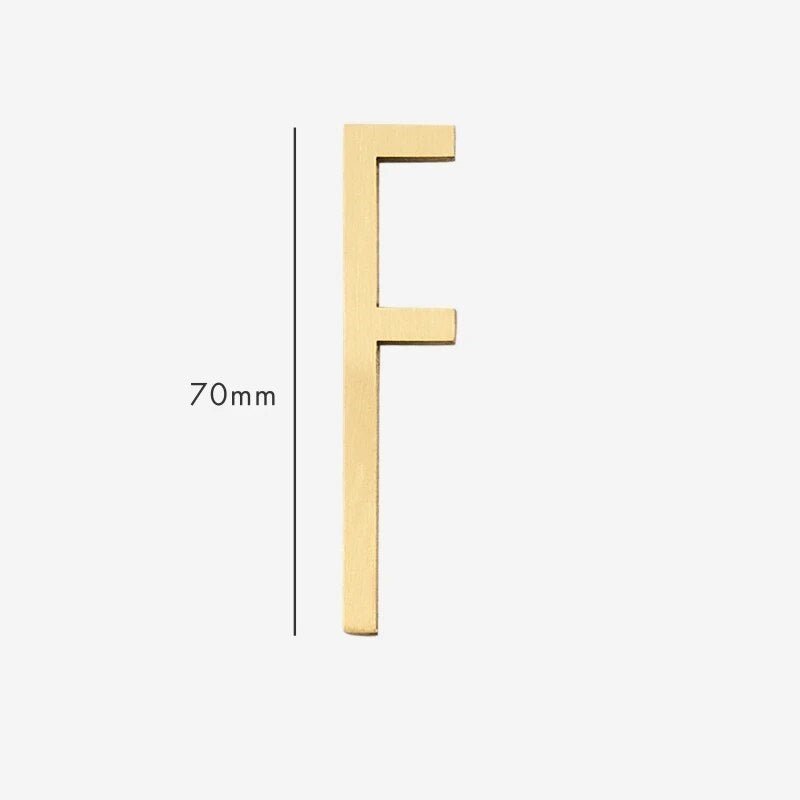 AMYTHUS Lettere in ottone massiccio satinato