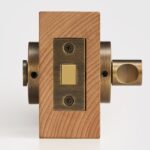 ARIS Manilla de latón macizo