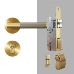 BEETHAM Türgriffe aus massivem Messing und Leder in Satin Messing