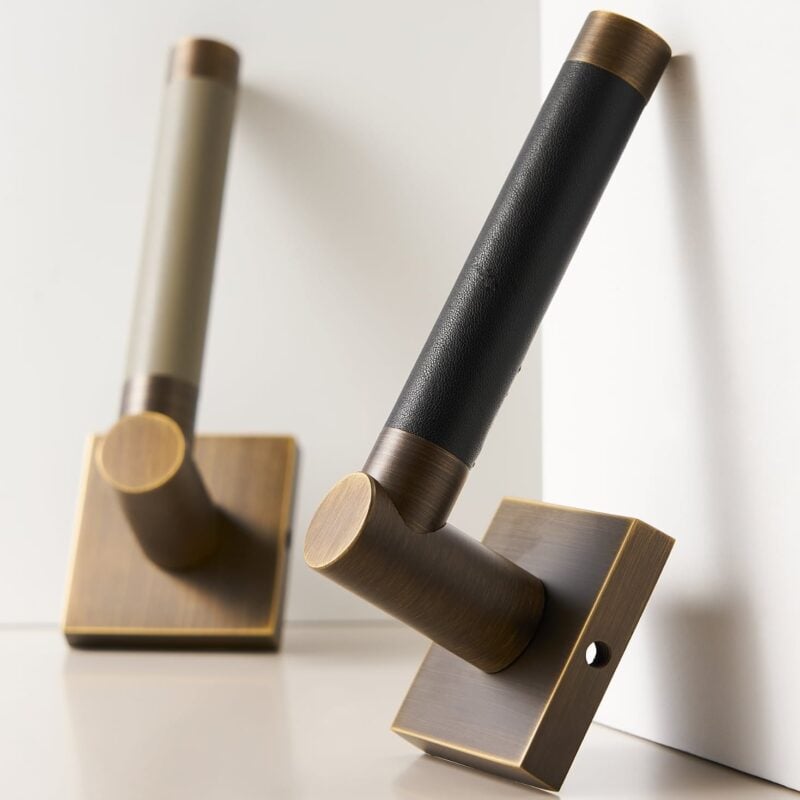 BEETHAM Messing & Lederen deurkrukken - carré-rozet