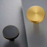 BRAZE Circular Brass Knobs