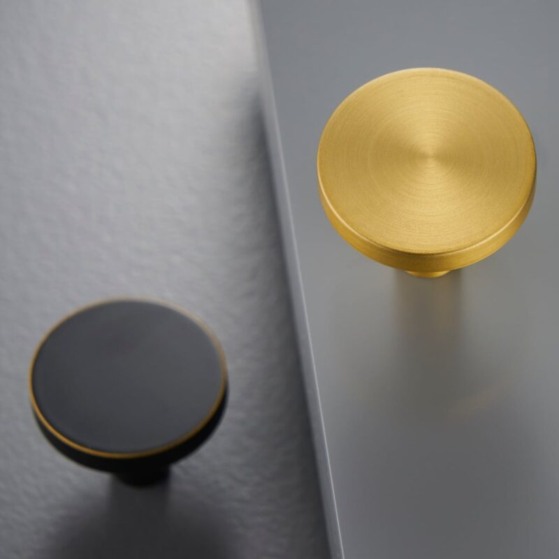 BRAZE Circular Brass Knobs