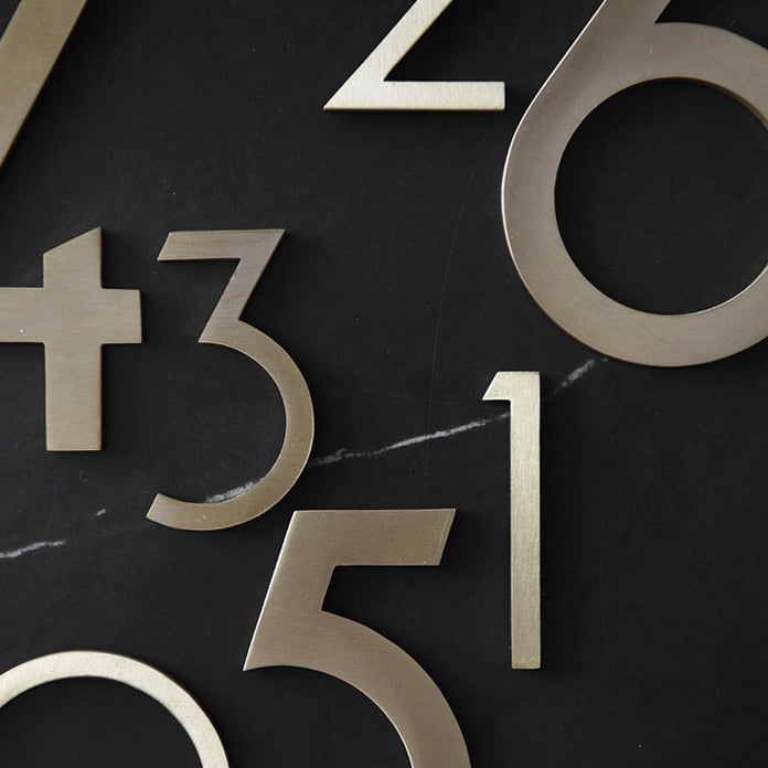 Numeri civici DEKO in ottone massiccio