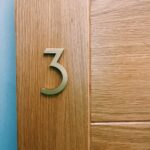 Numeri civici DEKO in ottone massiccio