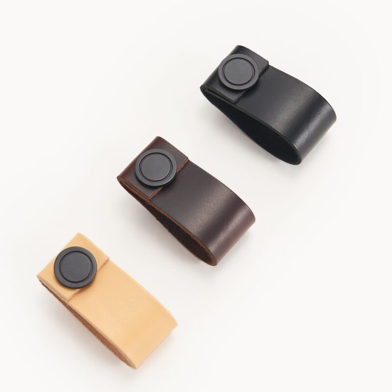 DIVES Griffe aus Leder und Messing