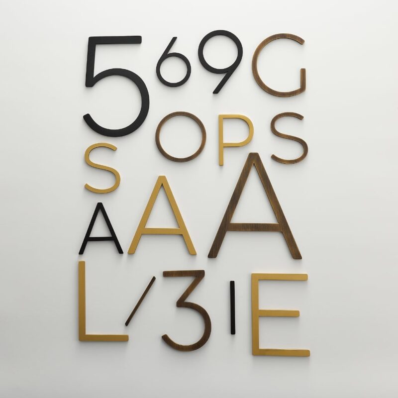 EZRA Numeri in ottone anticato