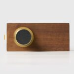 Maniglia per porta FERN in ottone massiccio e pelle – Ottone satinato