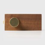 Maniglia per porta FERN in ottone massiccio e pelle – Ottone satinato