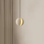 Lampada a sospensione GAIA in pietra e noce