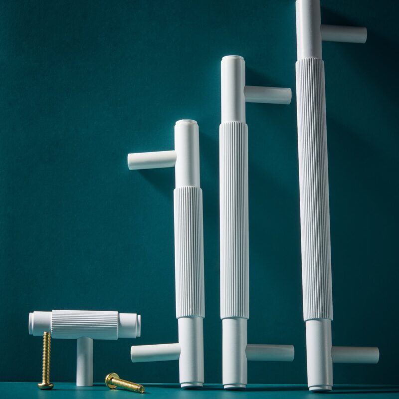 GOTHAM Tiradores de latón macizo