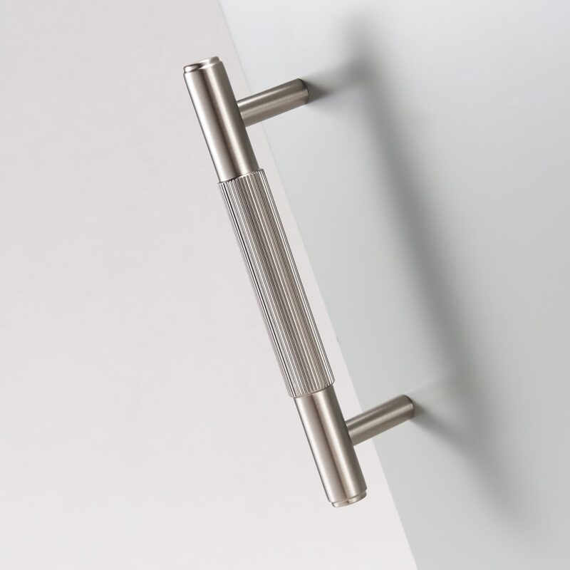 GOTHAM Tiradores de latón macizo