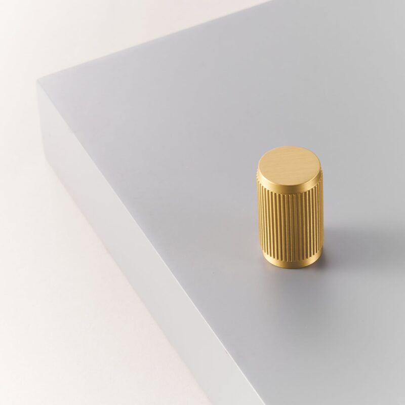 GOTHAM Boutons en laiton massif