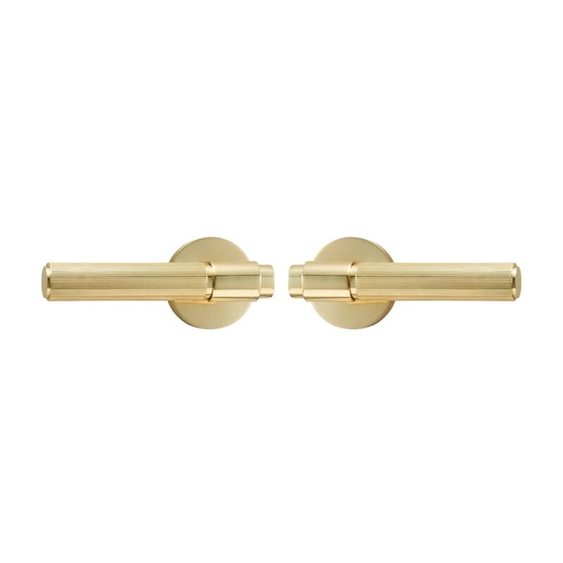 Juego de manillería y cerradura LEVVA