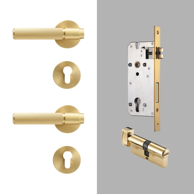 Juego de manillería y cerradura LEVVA