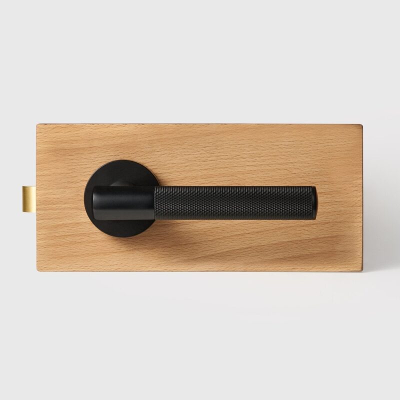 Maniglia per porta in ottone massiccio HART