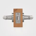 Maniglia per porta in ottone massiccio HART