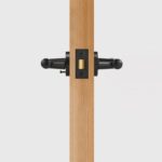 Maniglia per porta in ottone massiccio HART