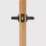 Maniglia per porta in ottone massiccio HART