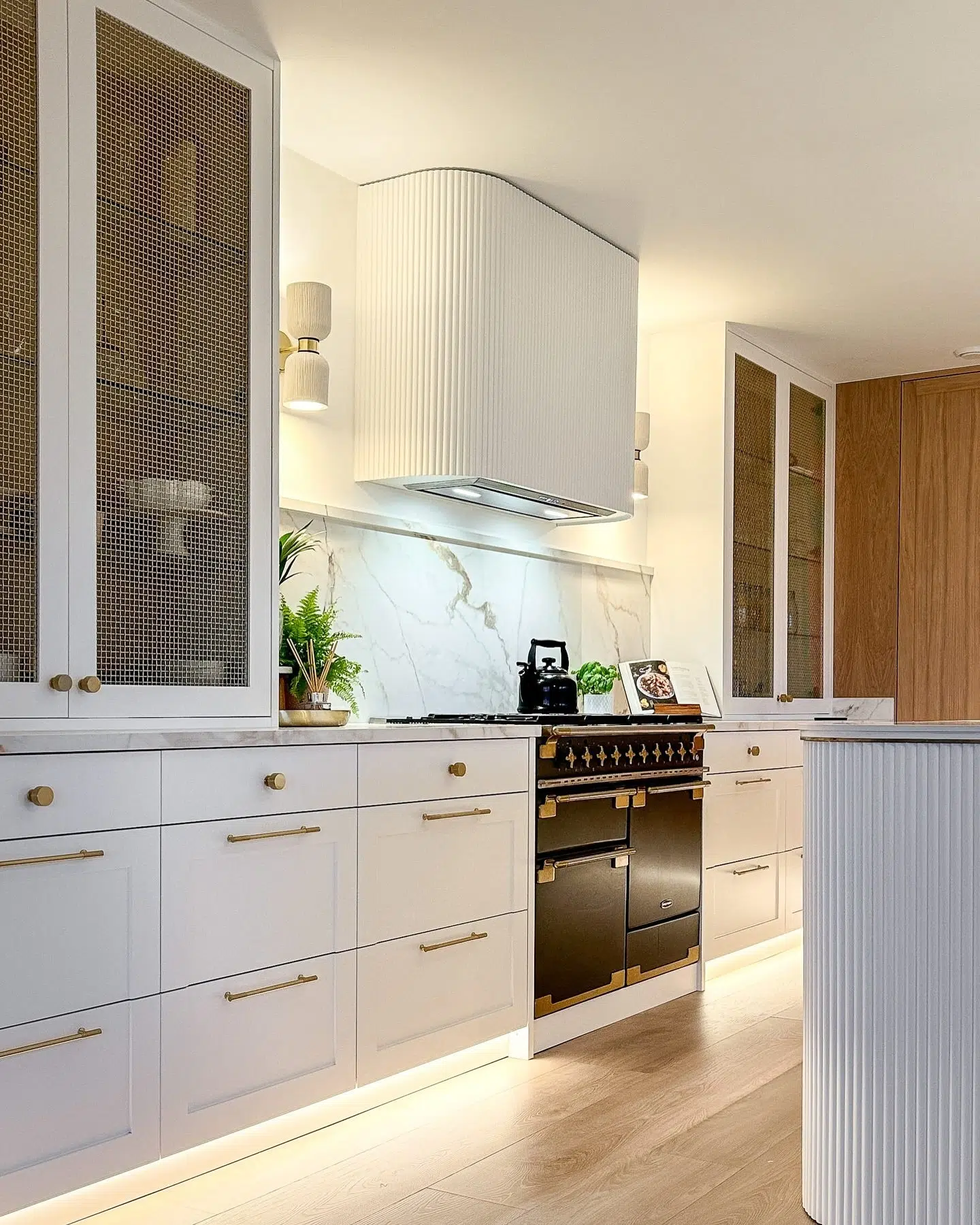 Handcrafted solid brass hardware and lighting. 68 How to Choose and Fit Cabinet Hardware - meraki.