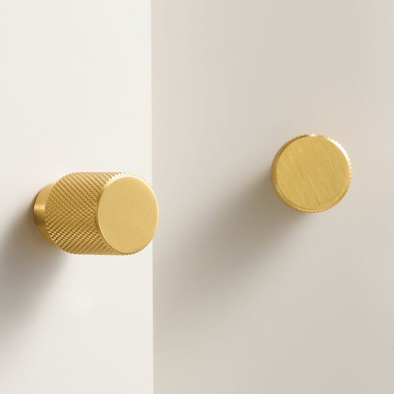 JAROD Pomos moleteados de latón macizo