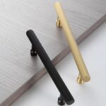 KAARI Poignée en laiton massif