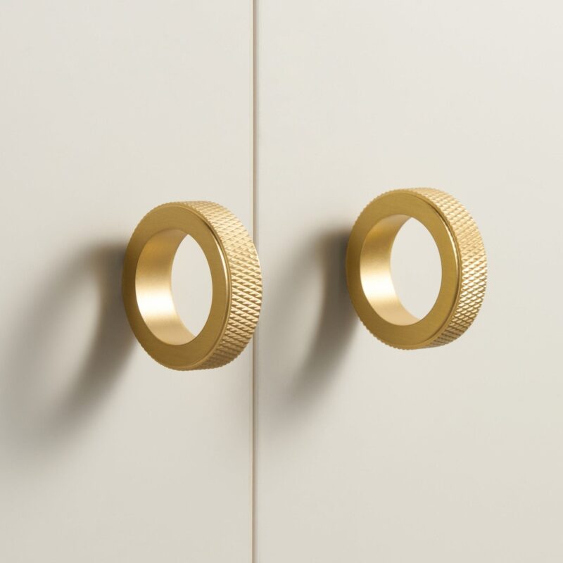 Bouton en laiton massif KERMA - Anneau 7 Bouton en laiton massif KERMA - Anneau