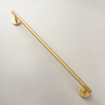 KRAM Geribbelde massief messing handdoekhouder