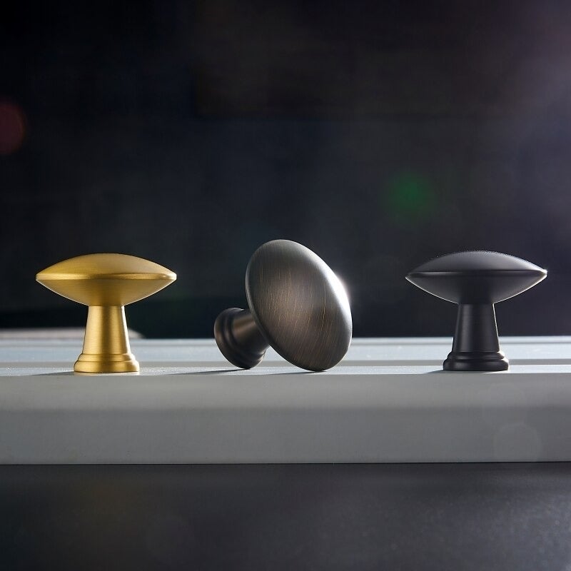 Pomelli in ottone massiccio LENIS