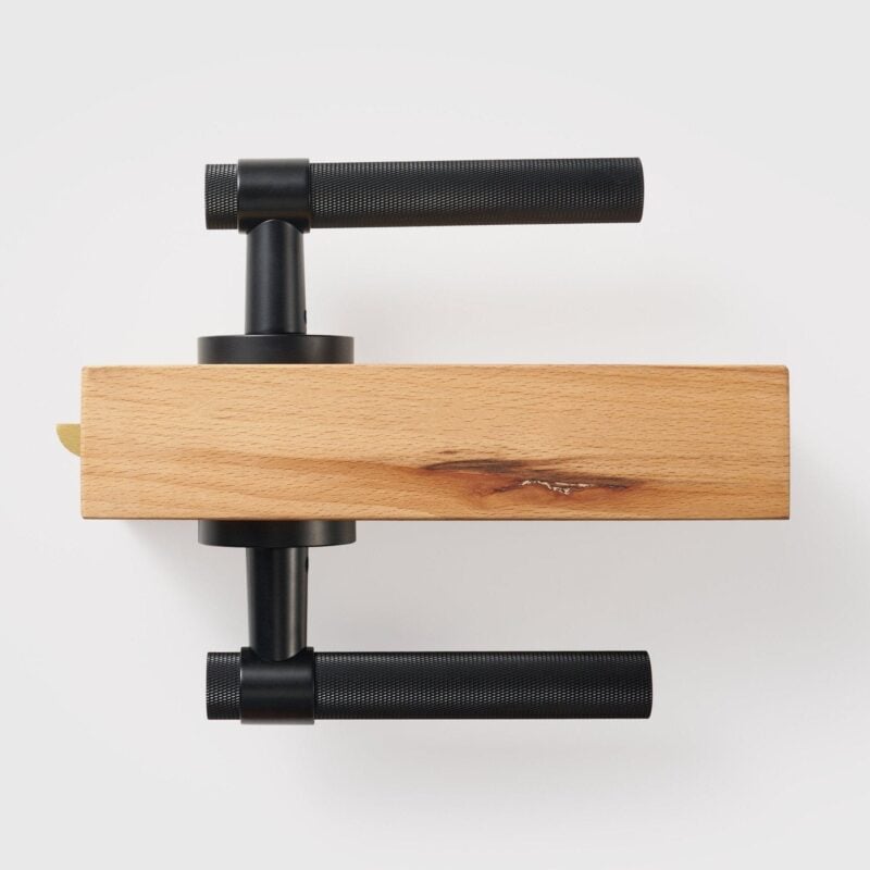 Manillas de latón macizo LITA