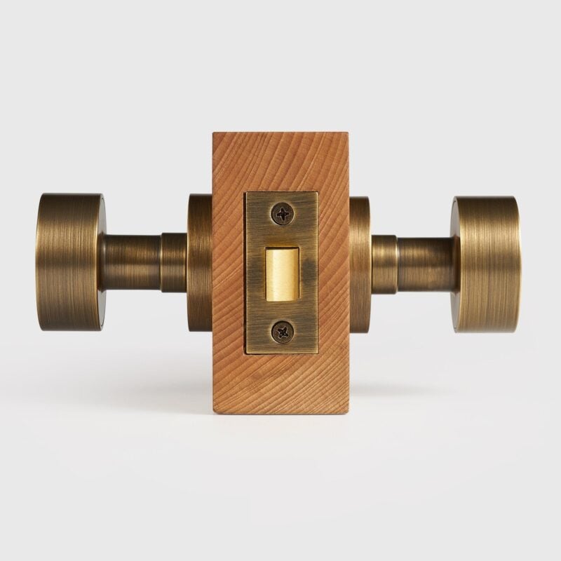 LUNO Pomello per porta in ottone massiccio