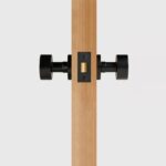 LUNO Pomello per porta in ottone massiccio