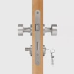 LUNO Pomello per porta in ottone massiccio